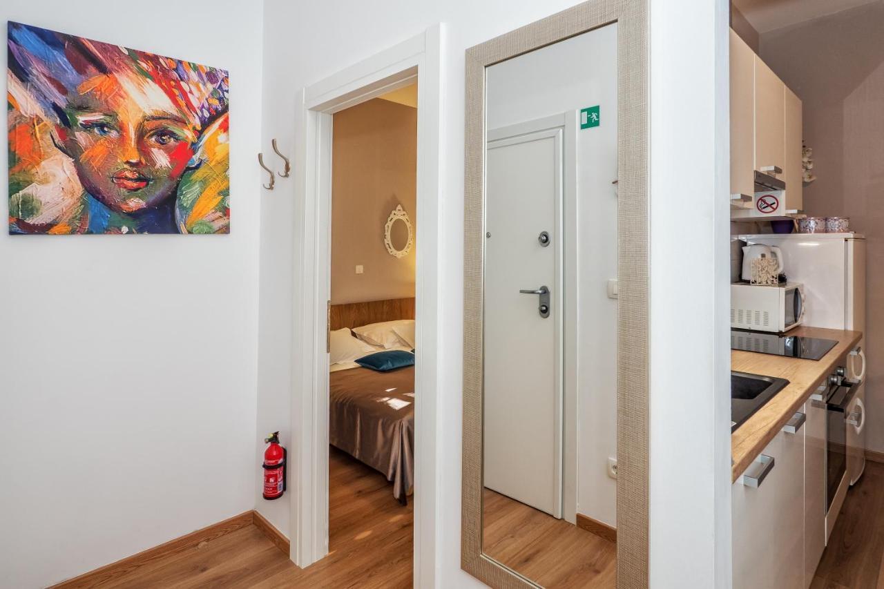 Apartment Queen Teuta In The Heart Of Split Historical Heritage Dış mekan fotoğraf